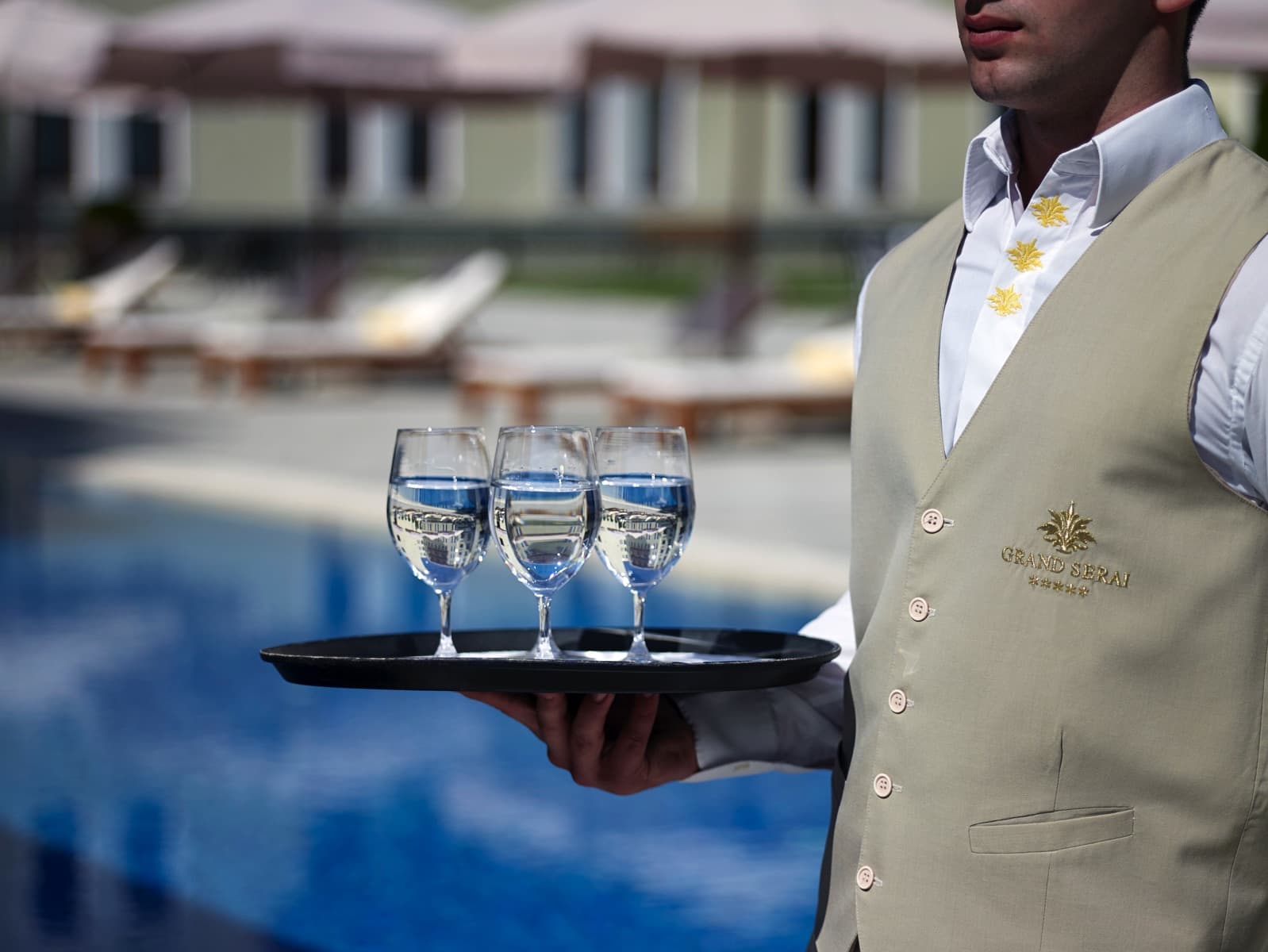 pool lounge grand serai ioannina greece 002