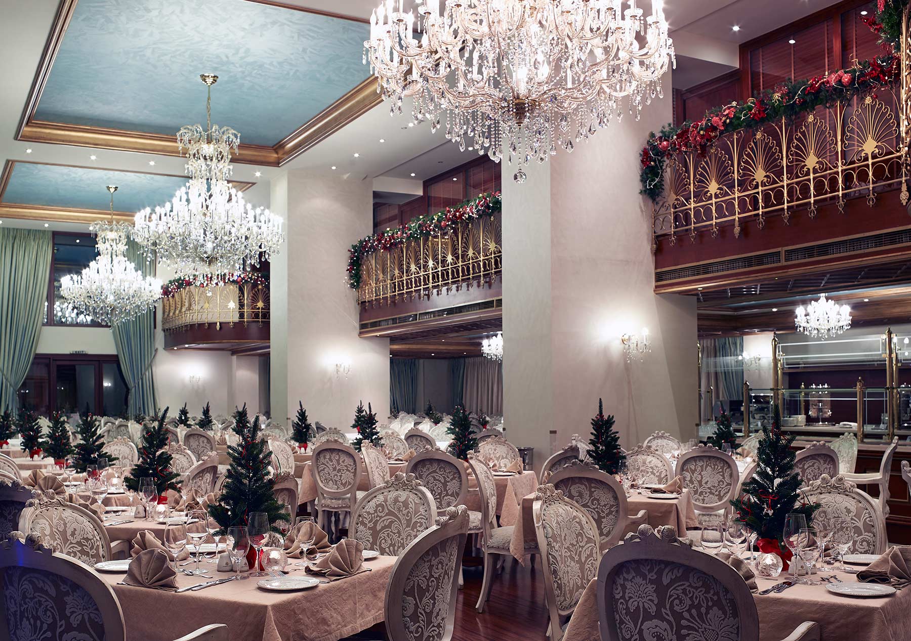 grand serai christmas ioannina grece 5
