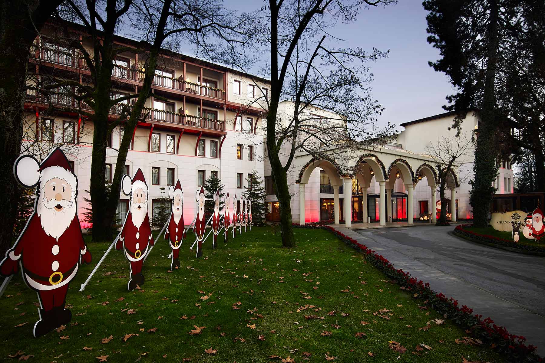 grand serai christmas ioannina grece 7