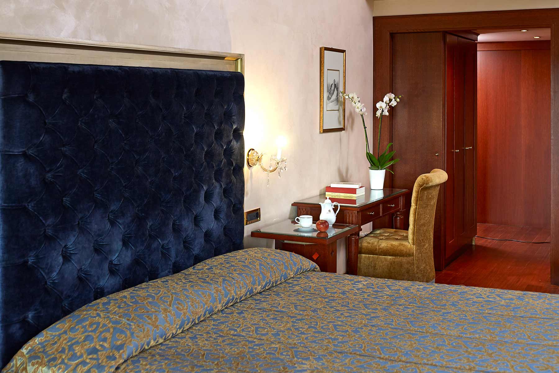 grand serai hayati room ioannina greece 4