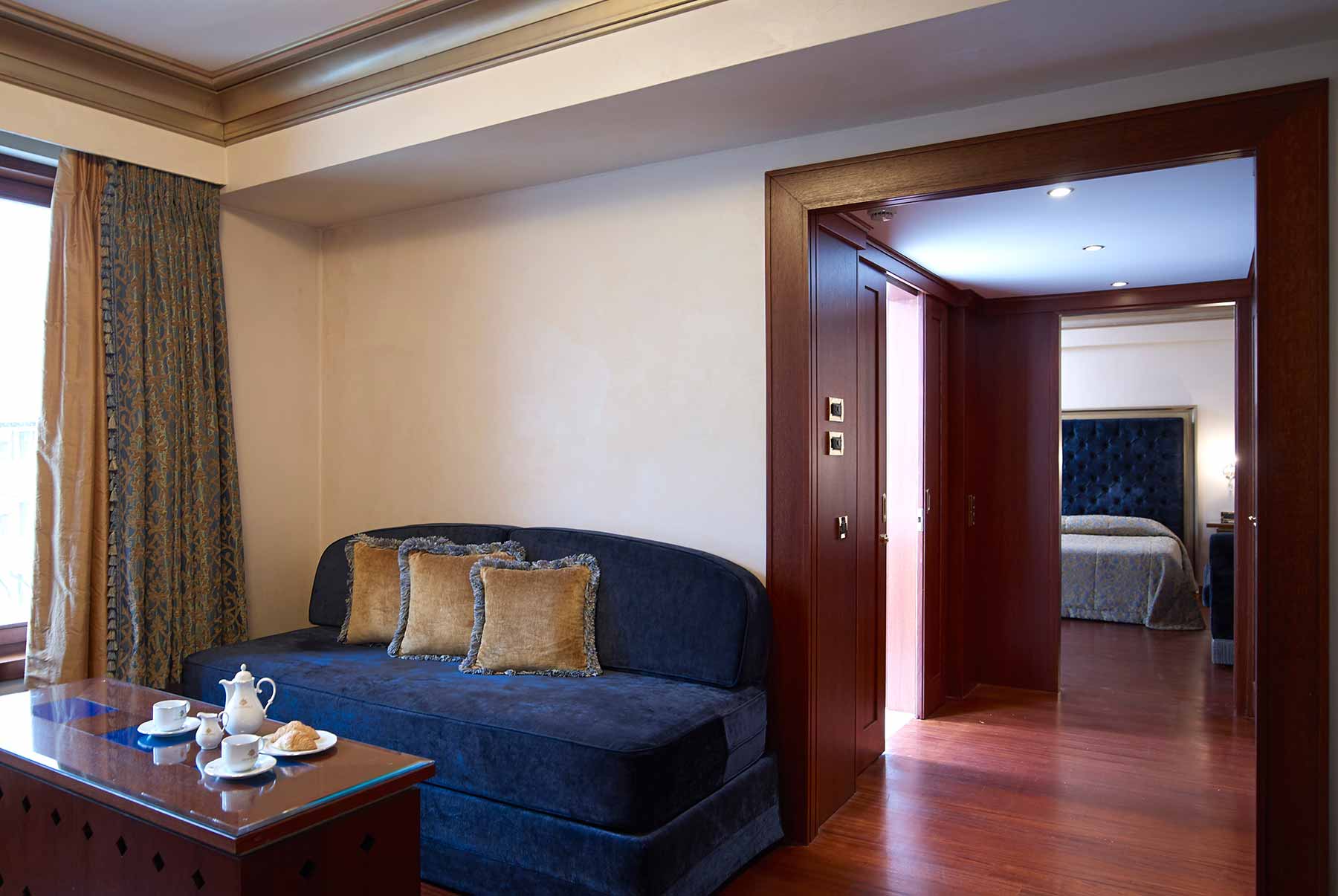 grand-serai-junior-suite-ioannina-greece-3.jpg grand-serai-junior-suite-ioannina-greece-3.jpg